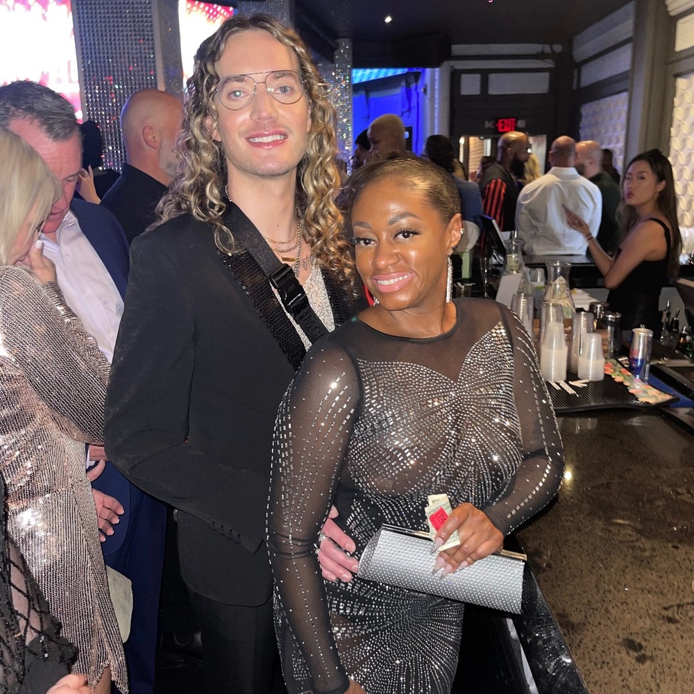 Meet your Posher, Anea